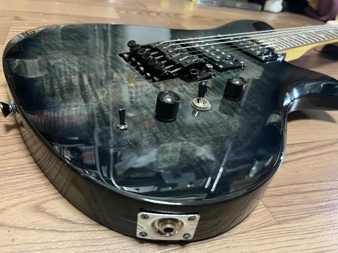 B.C.Rich Eagle シースルーブラック 虎目　Floyd Rose