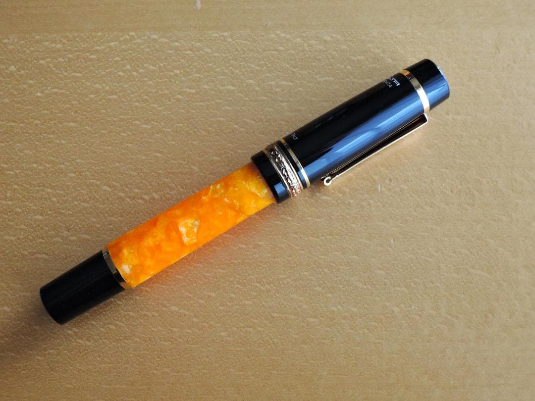 【バロン】デルタ ドルチェビータ ミディアム万年筆 バーメイル18K F