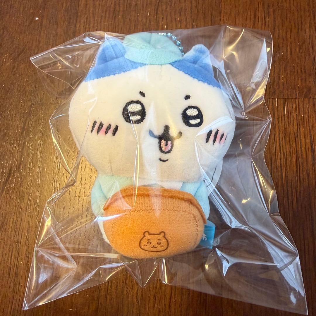 【激レア】ハチワレ ちいかわマーケット 働くスタッフさんマスコット