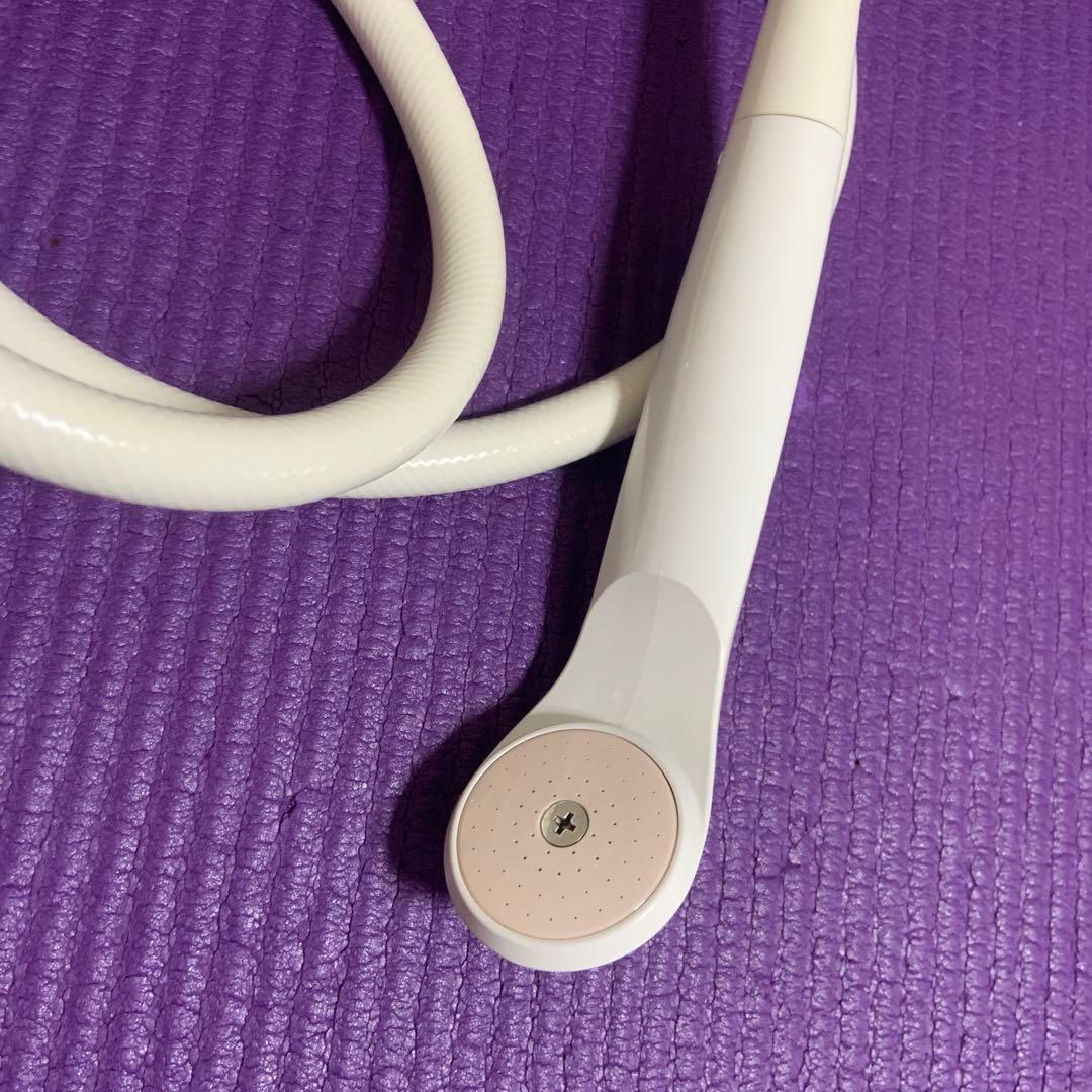 コアラ　TOTO混合水栓蛇口とシャワーヘッド