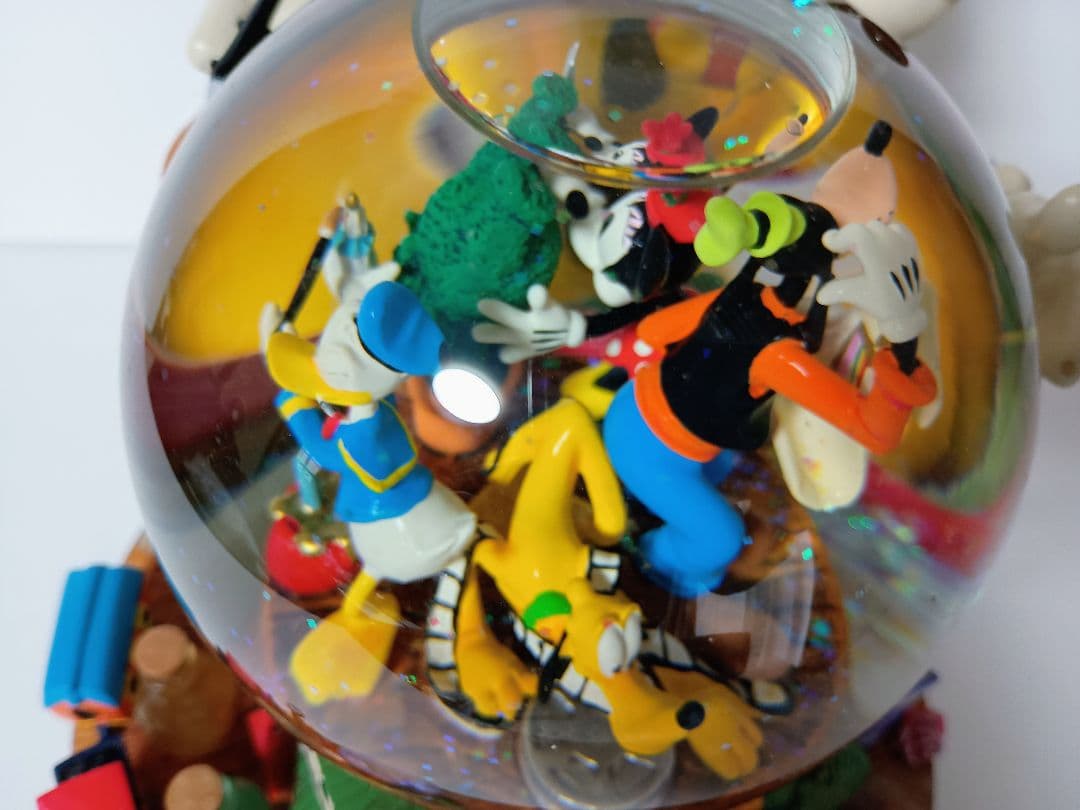 ディズニースノードーム オルゴール