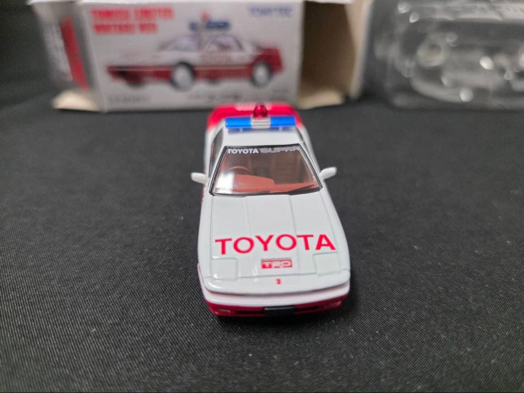 TLVN トヨタスープラ ペースカー(86年式)