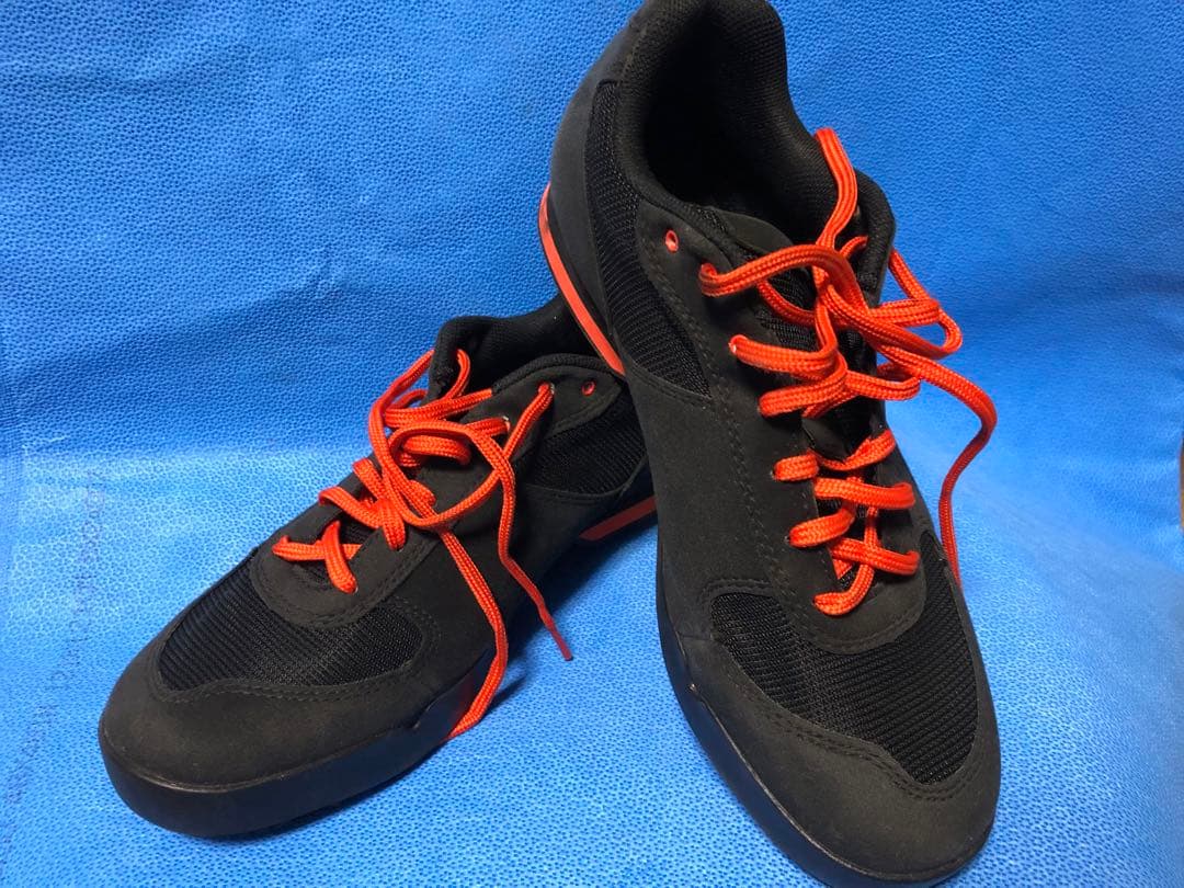 Giro RumbleVR ブラック/グローウィングレッド 43(27.5cm)