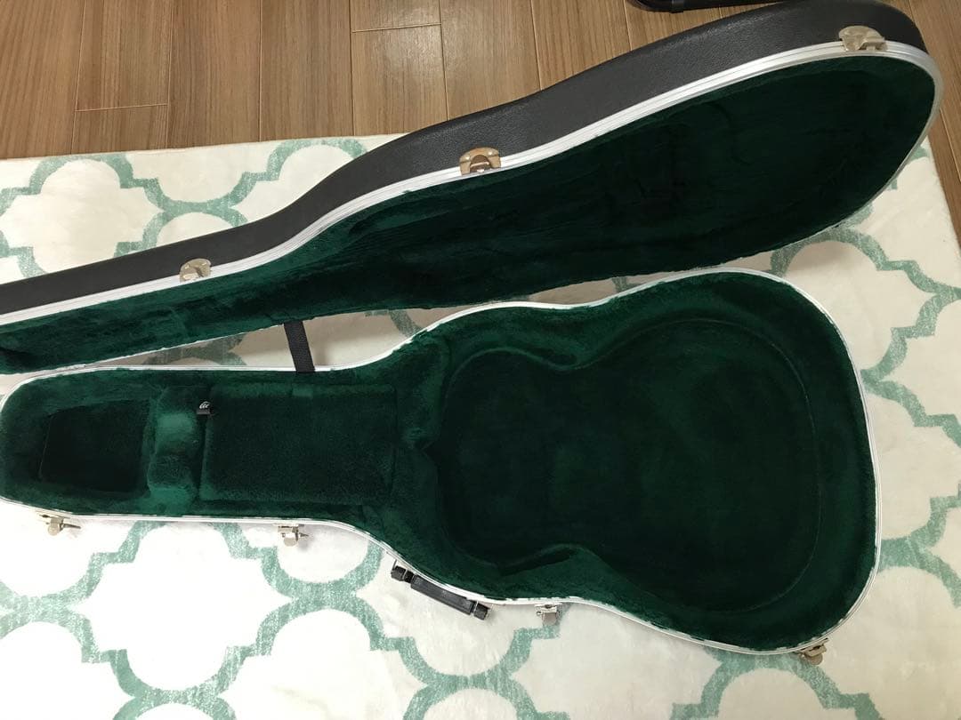 ジャンク品　アコースティックギター OM42