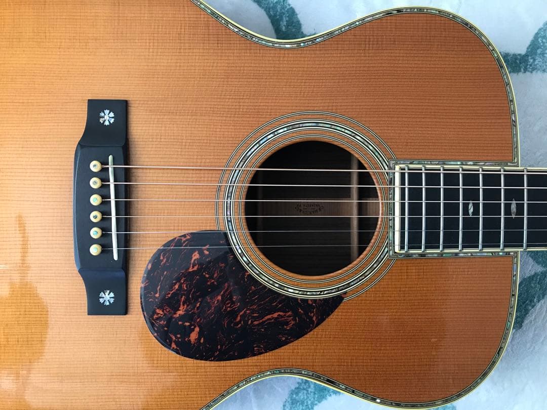 ジャンク品　アコースティックギター OM42