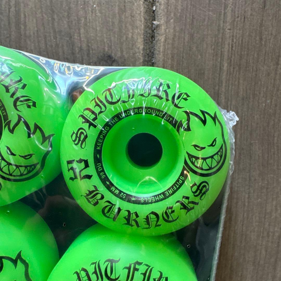 SPITFIRE BURNERS 52mm99aスケボーウィール定価9,130