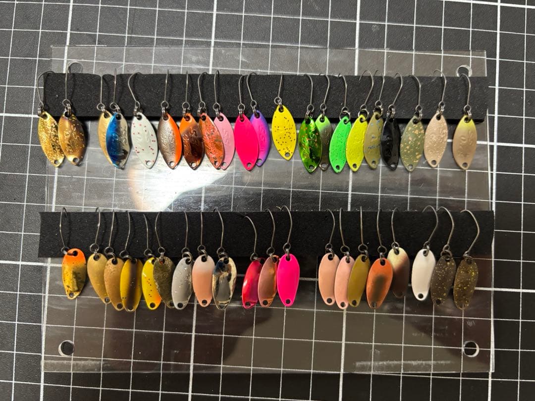 エリアトラウト　オリカラ多数　引退セット　プラグ60以上　スプーン60枚以上