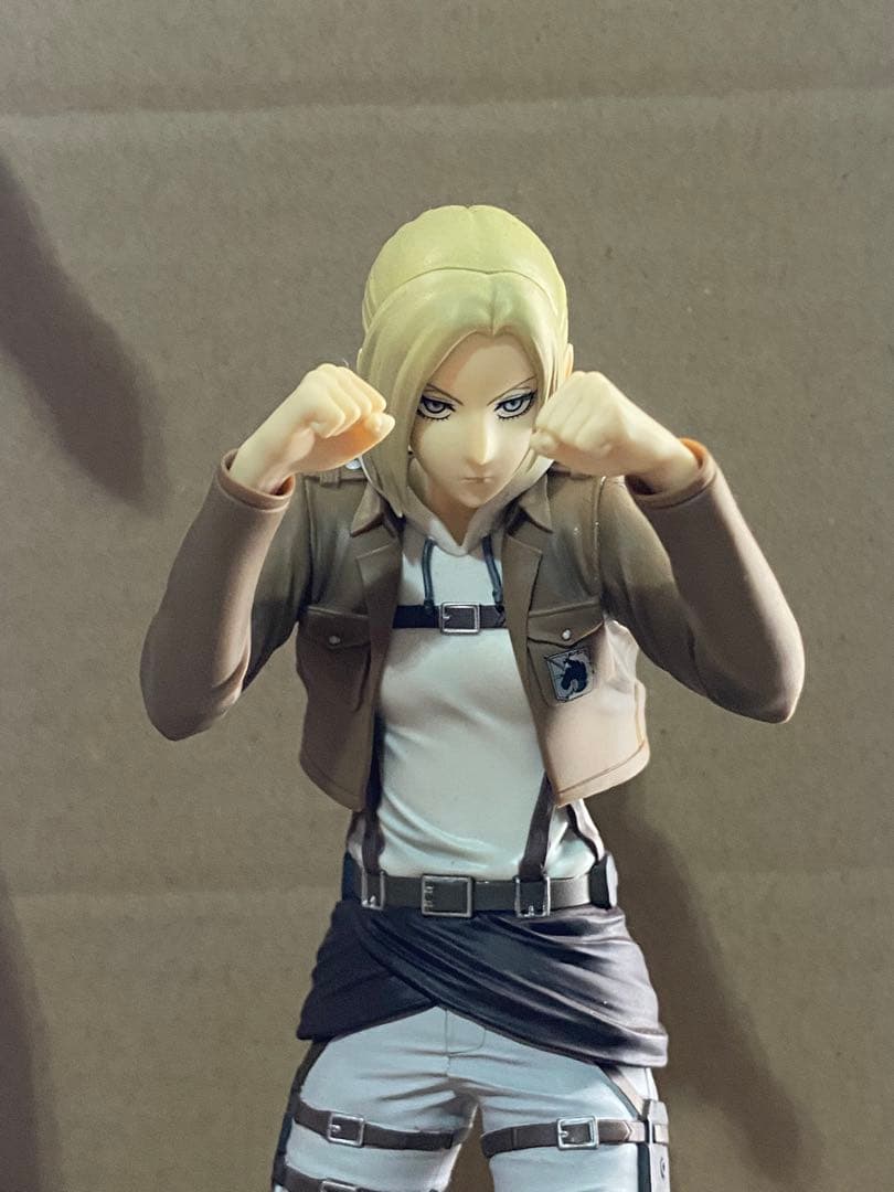 一番くじ　進撃の巨人　女型の巨人　アニ　フィギュアセット