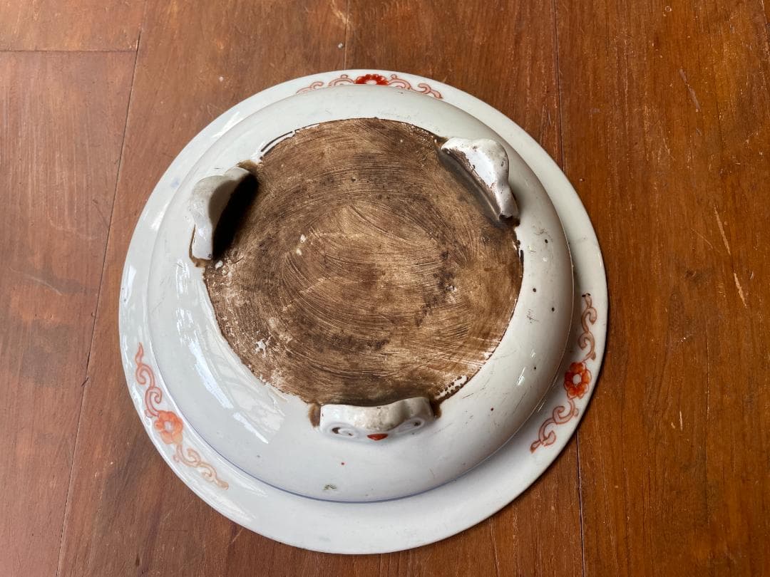 三つ足の古い伊万里焼　浅鉢　色絵