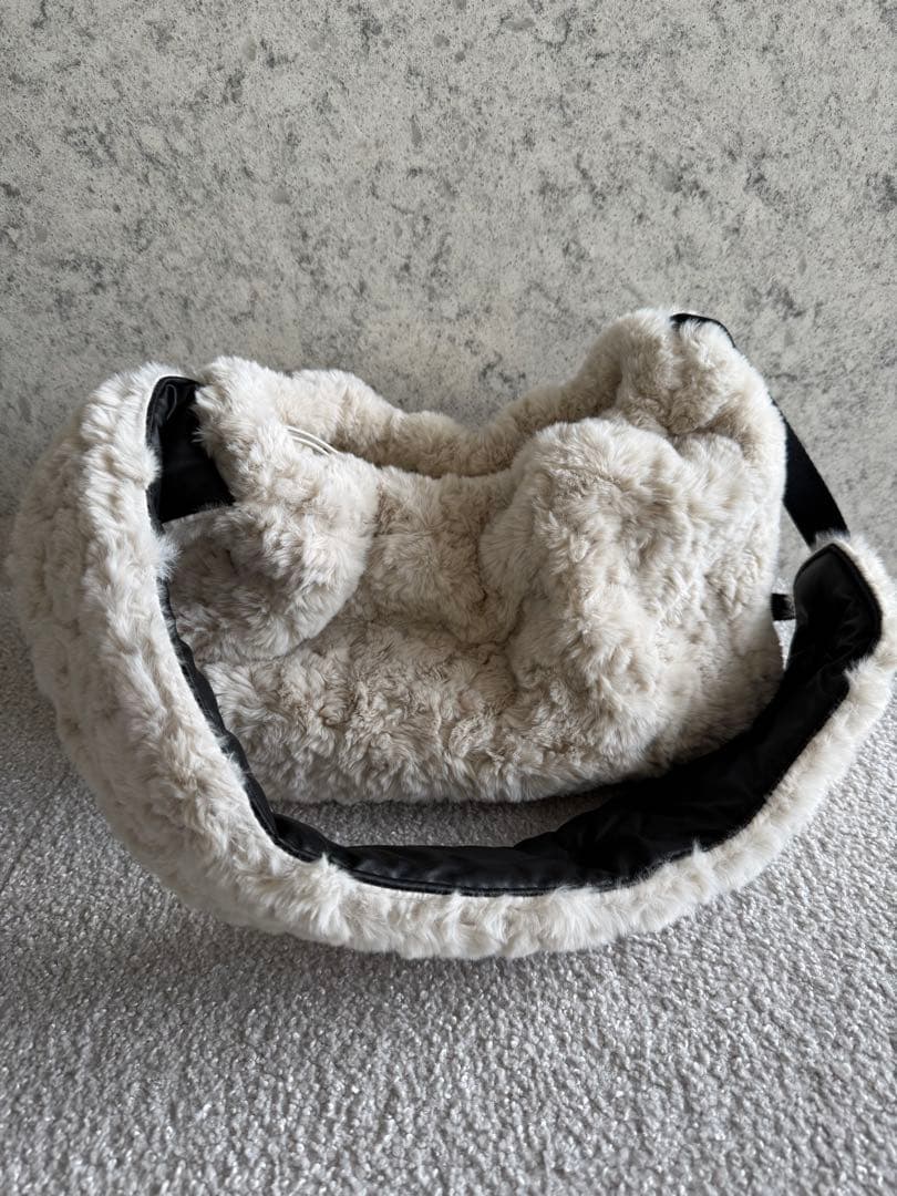 ルイスドッグ　Louisdog スリングバッグ