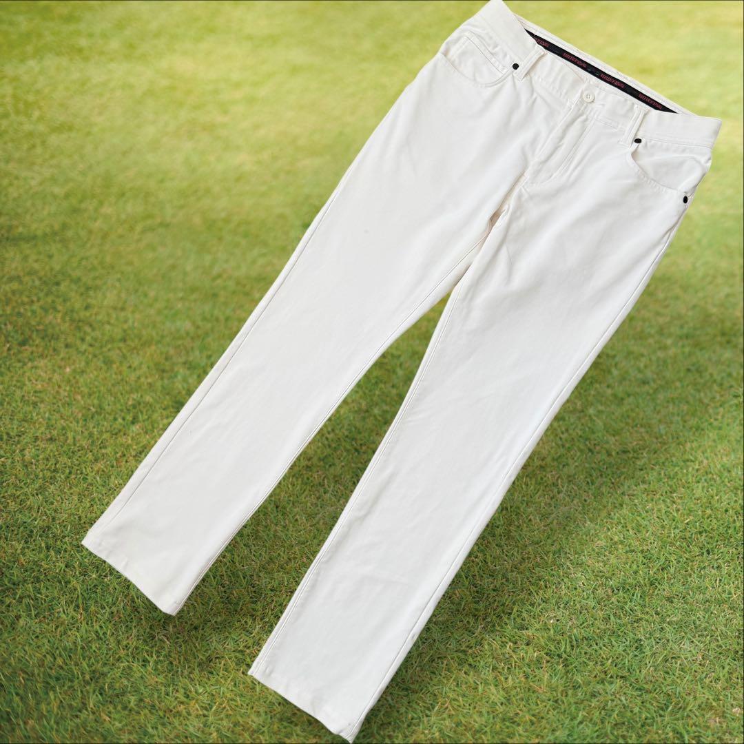 美品　ブリーフィングゴルフ　パンツ　白　S〜M相当　春夏　ストレッチ素材　ゴルフ