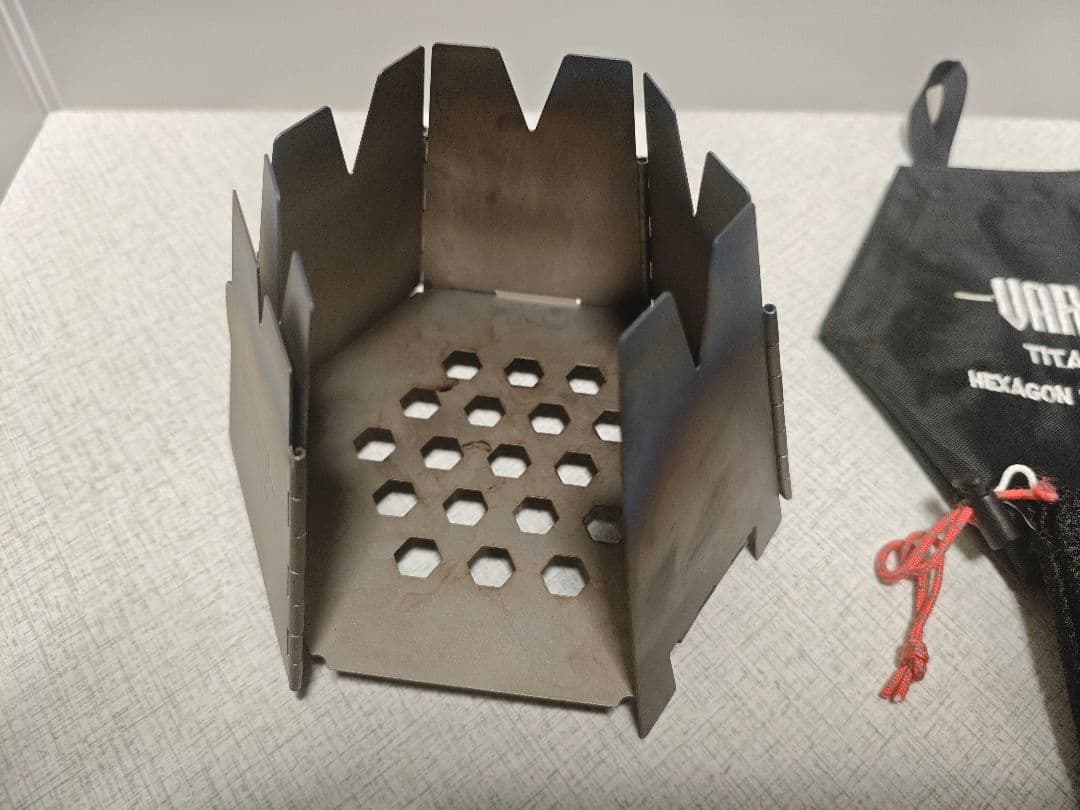 Vargo Hexagon Wood Stove チタン製