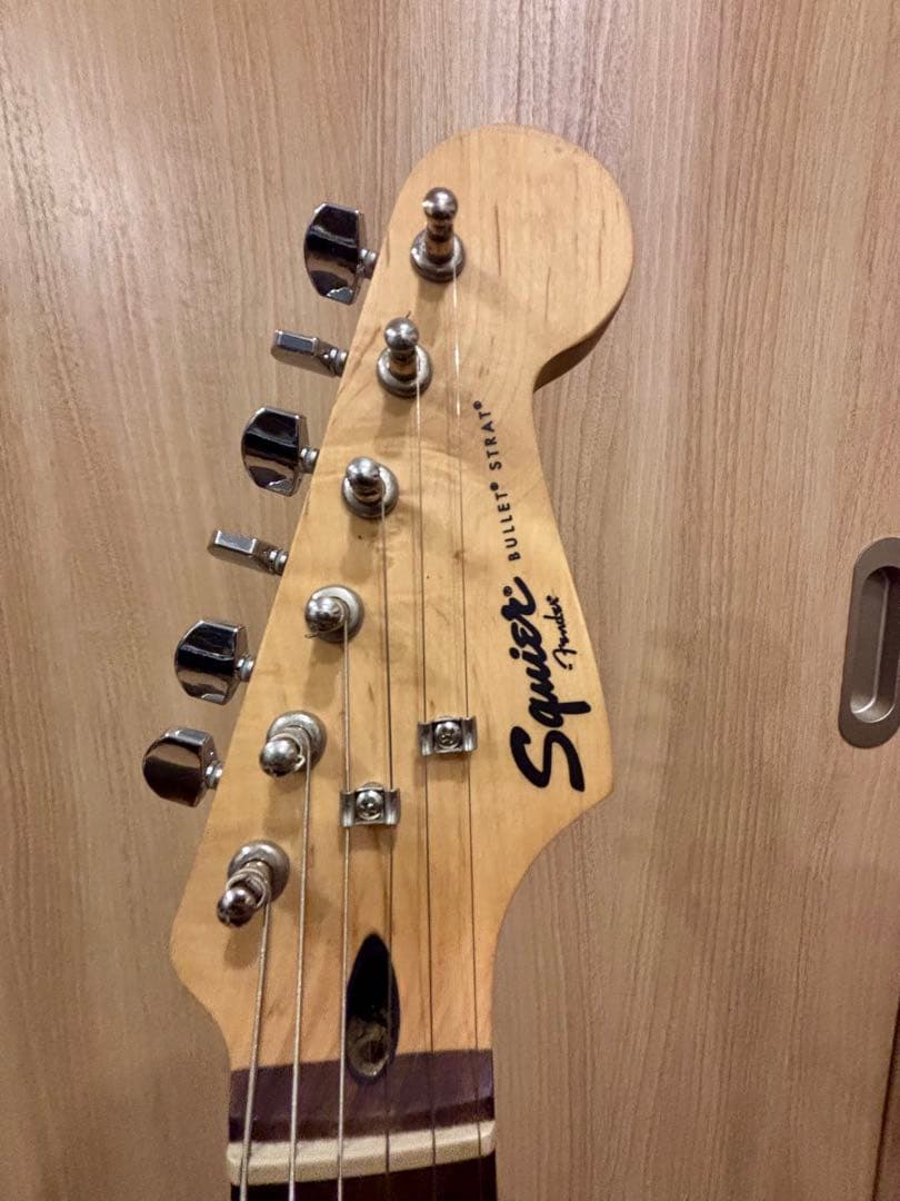 Squier bullet stratocaster サンバースト
