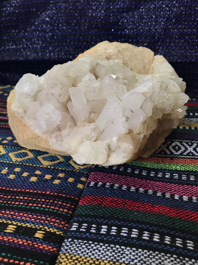 ◉マダガスカル産【母岩付き水晶/クリスタルクラスター】約2200g/2Z23pk