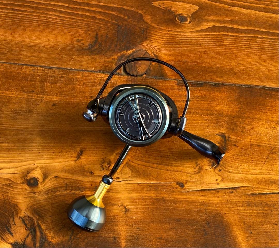 新品未使用　スピニングリール　5000番　ショアジギング　サーフ　ジギング