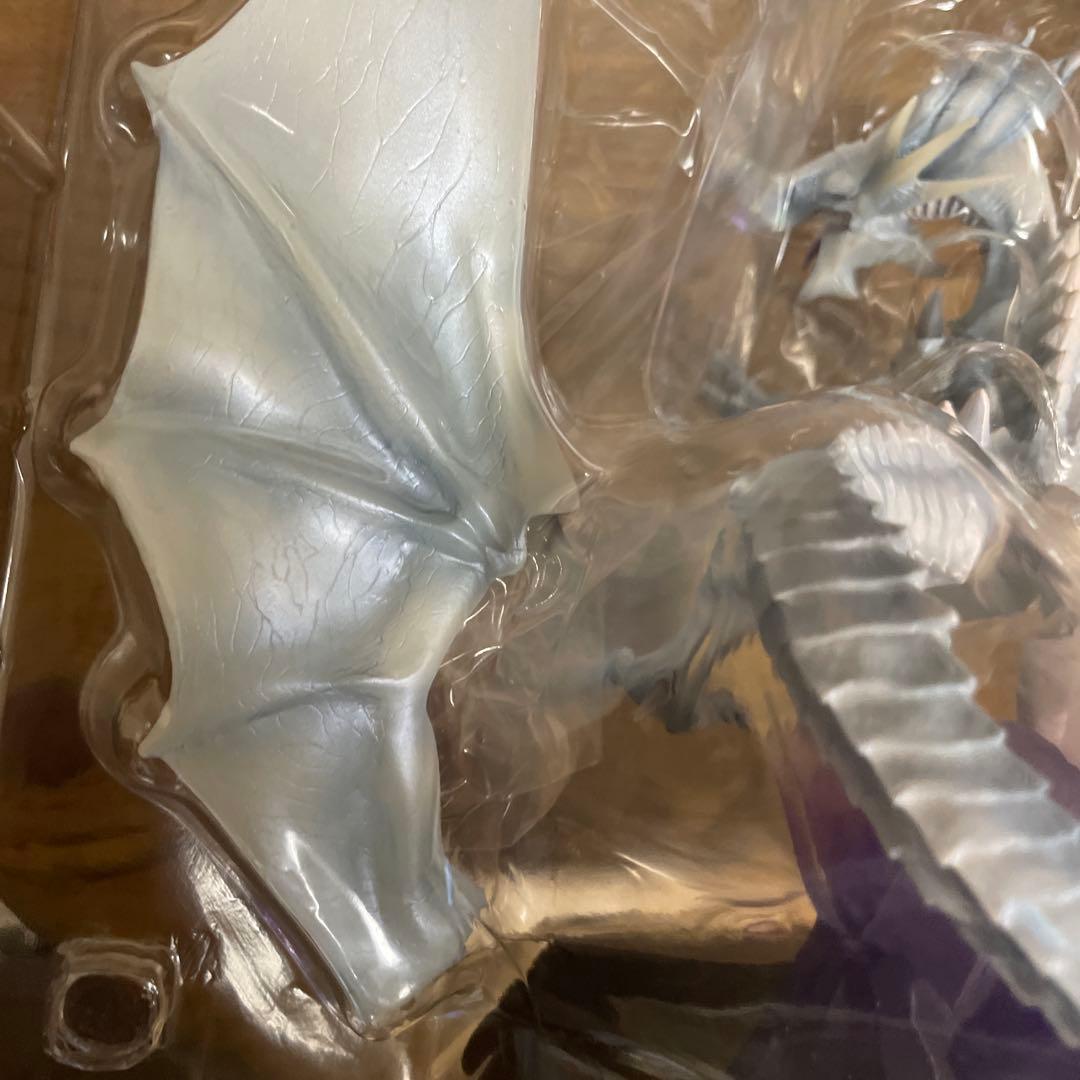 青眼の白龍　フィギュア　メガハウス　開封品
