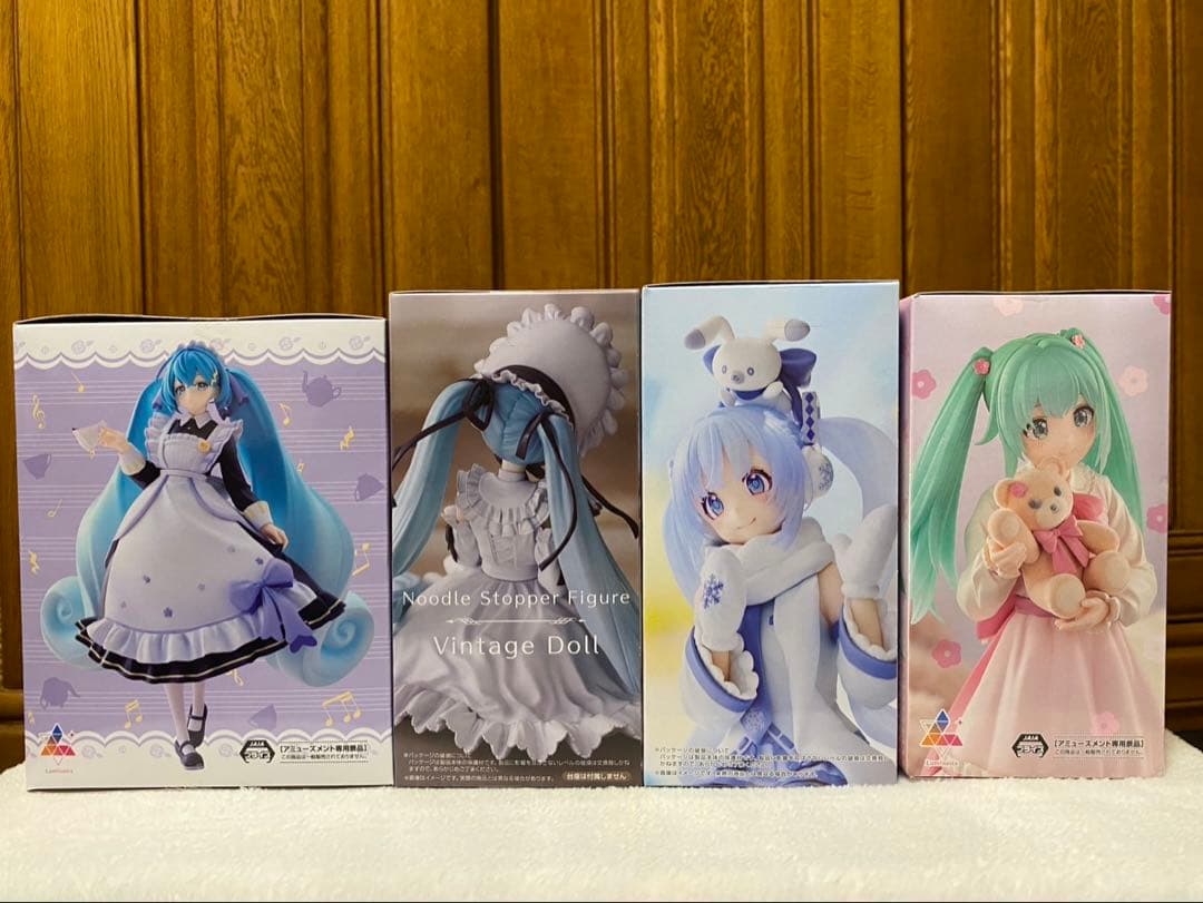初音ミク　雪ミク　他　4体セットフィギュア　まとめ売り
