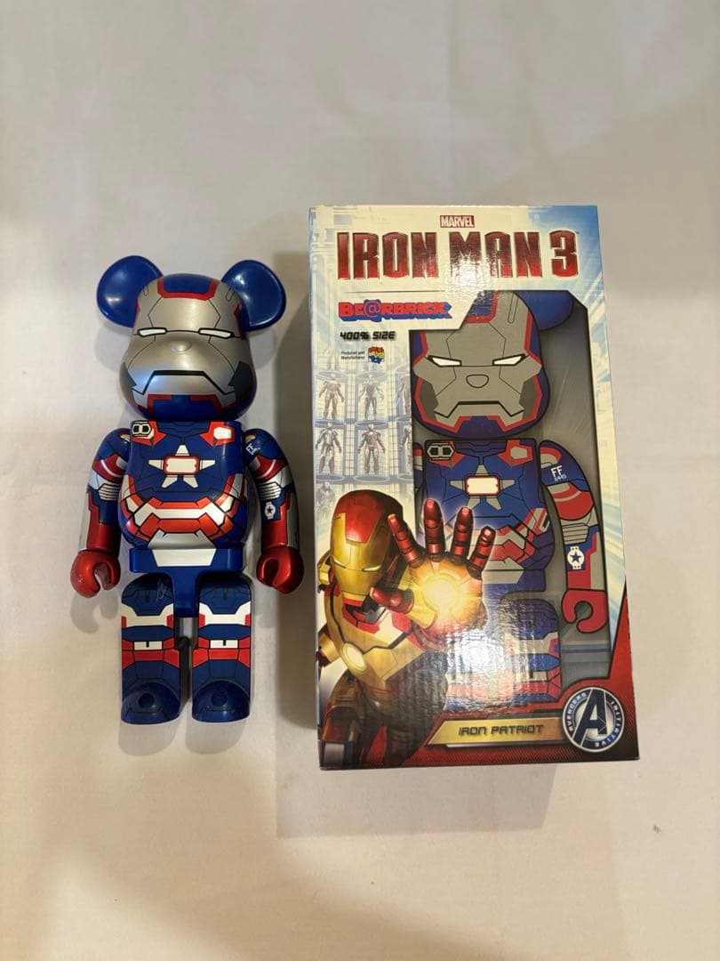 IRON PATRIOT BE@RBRICK 400 %ベアブリックパトリオッ