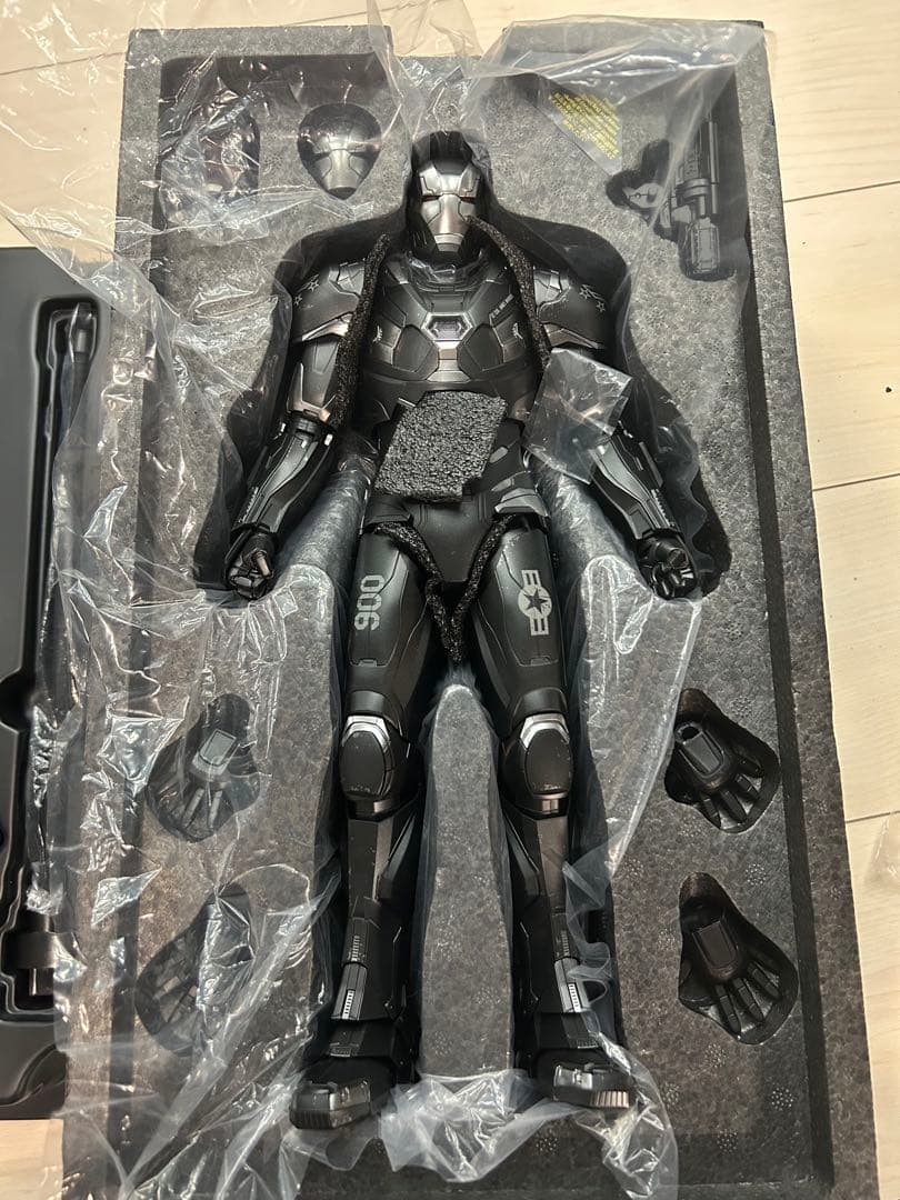 War Machine フィギュア 約30cm