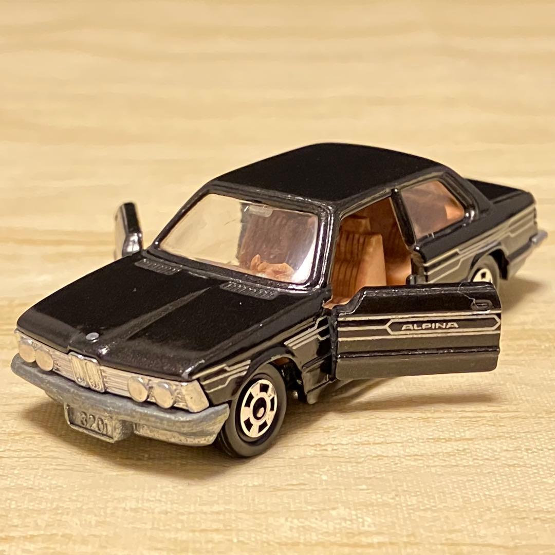 トミカ  320i No.F45 1/62