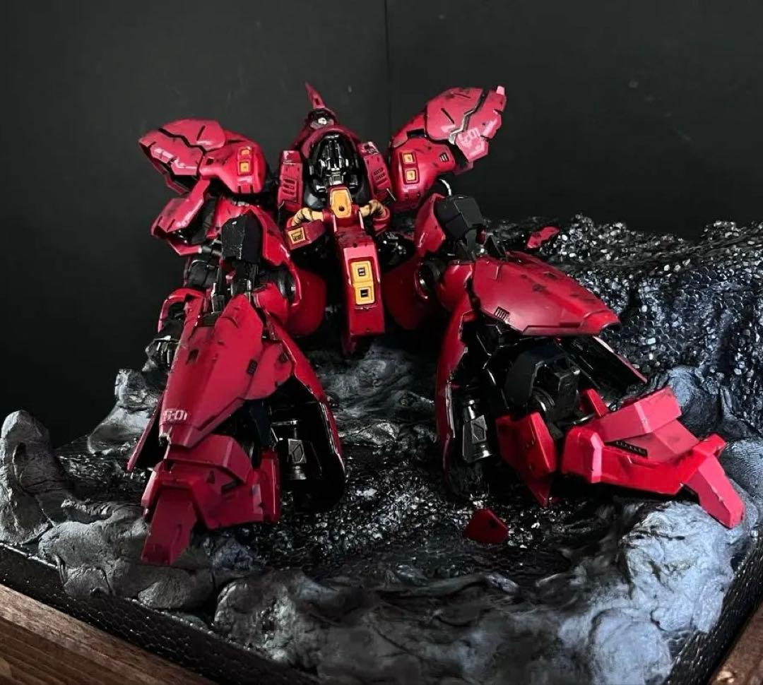ガンプラ　ジオラマ塗装済み完成品　rg サザビー
