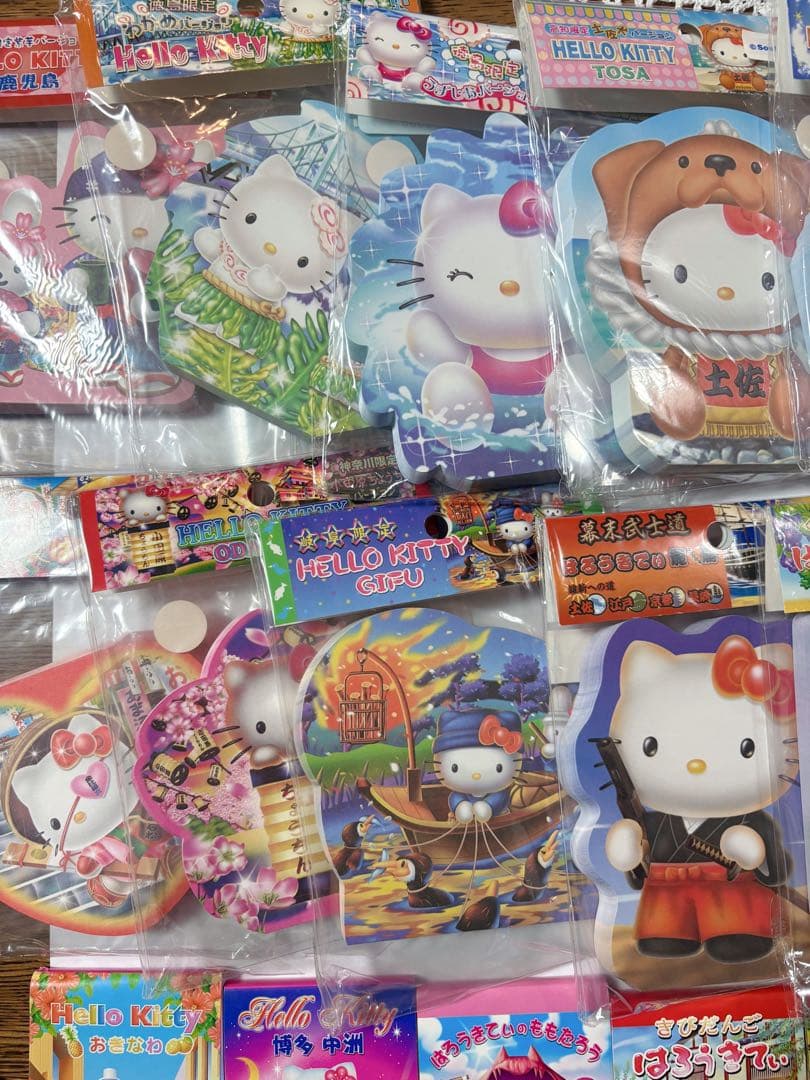 d*2様 ハローキティ ご当地メモ帳 18点