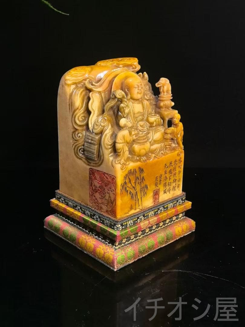寿山石・地藏王仏像の印鑑｜双色田黄石｜吴昌碩作款｜観賞｜細密彫｜開運置物｜座付き