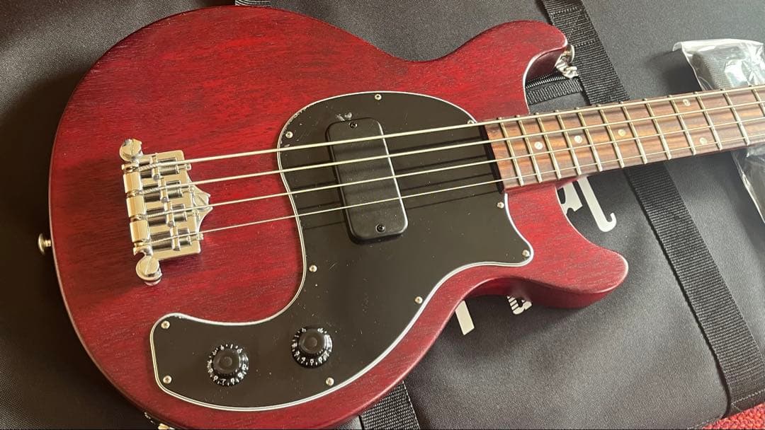 ギブソン「Les Paul Junior Tribute DC Bass」