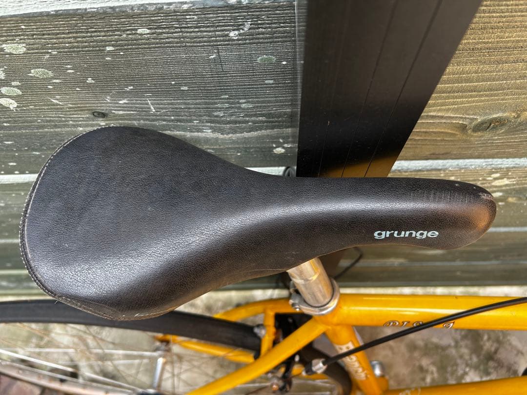 ビアンキピスタ　希少カラー　イエローピストバイク