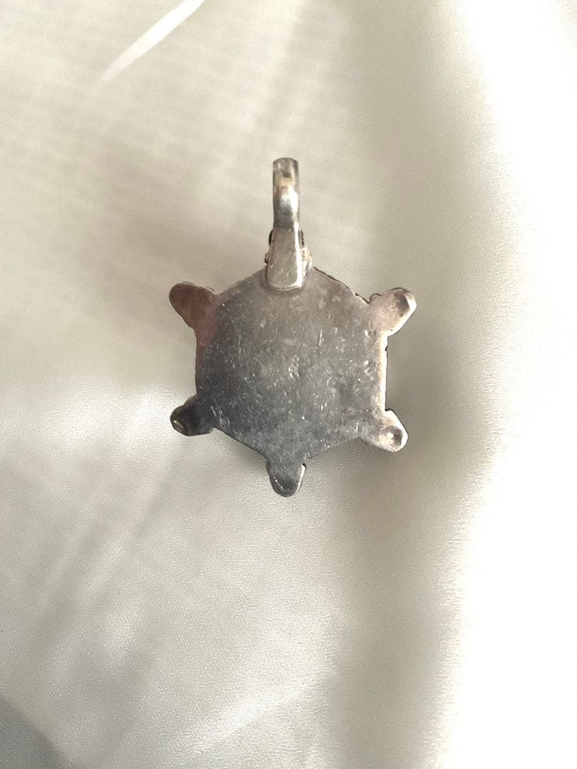 希少！チベット銀細工「トルコ石と山珊瑚」ペンダント・ヘッド/御守②