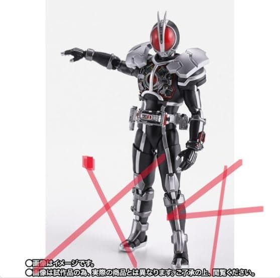 S.H.Figuarts（真骨彫製法） 仮面ライダーファイズ アクセルフォーム