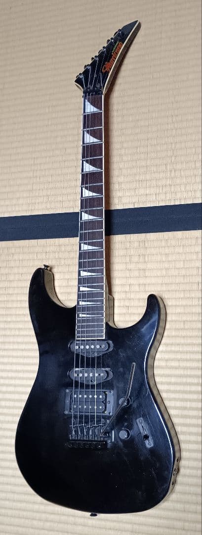 Morris＊Hurricaneストラトタイプ