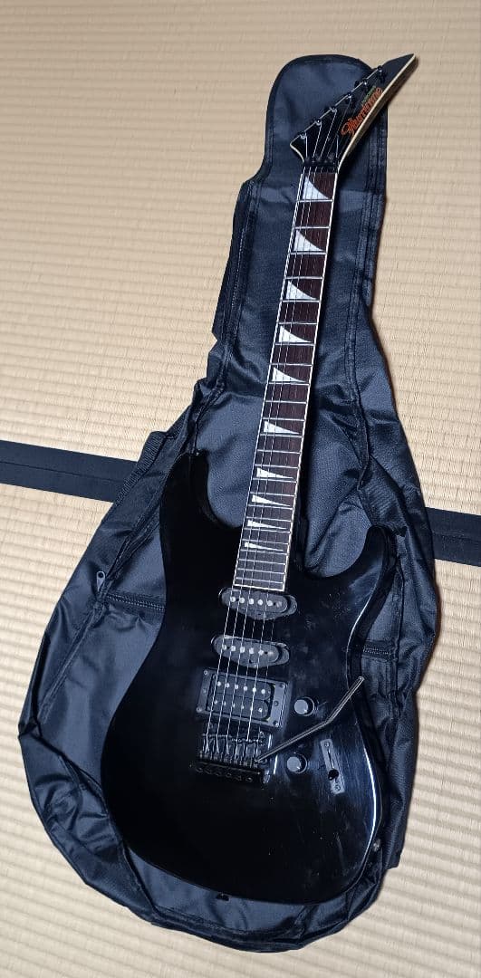 Morris＊Hurricaneストラトタイプ