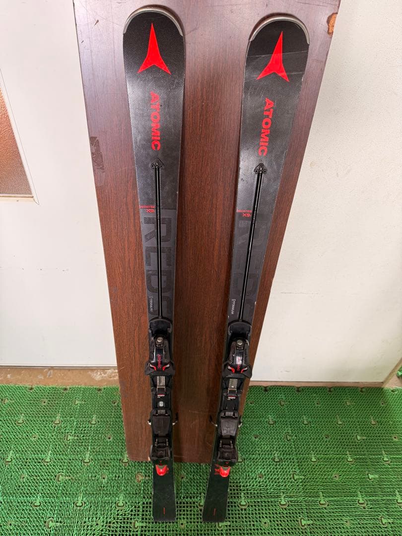 Atomic スキー 168cm 黒/赤　X9I