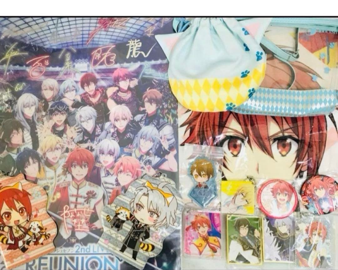 アイナナ まとめ売り　紙類　アクリル類　メイク用品　Blu-ray等