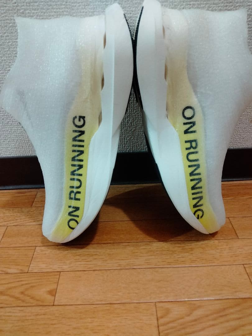 On(オン) CloudboomStrikels 25cm