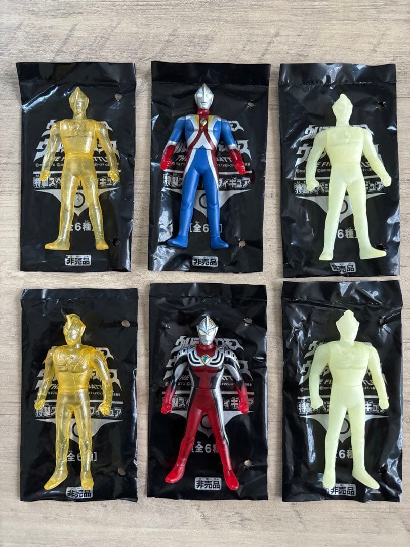 2003映画ウルトラマンコスモスVSジャスティス　フィギュア　全6種　非売品