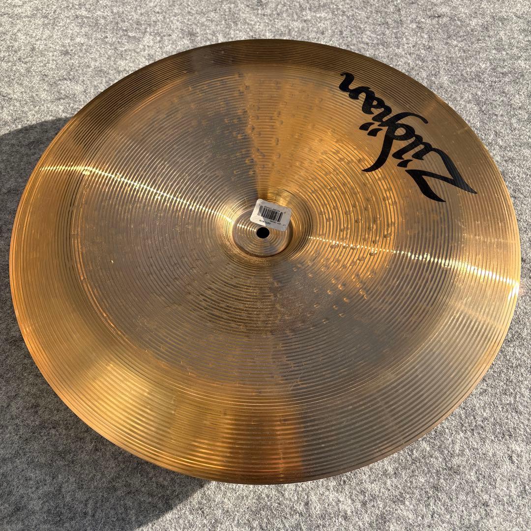 【送料込】Zildjian ZHT 18\" チャイナシンバル【美品】
