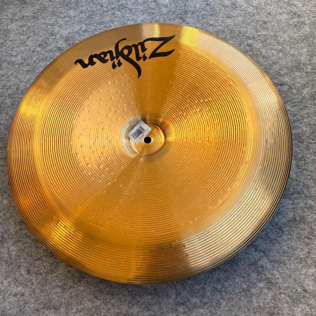 【送料込】Zildjian ZHT 18\" チャイナシンバル【美品】
