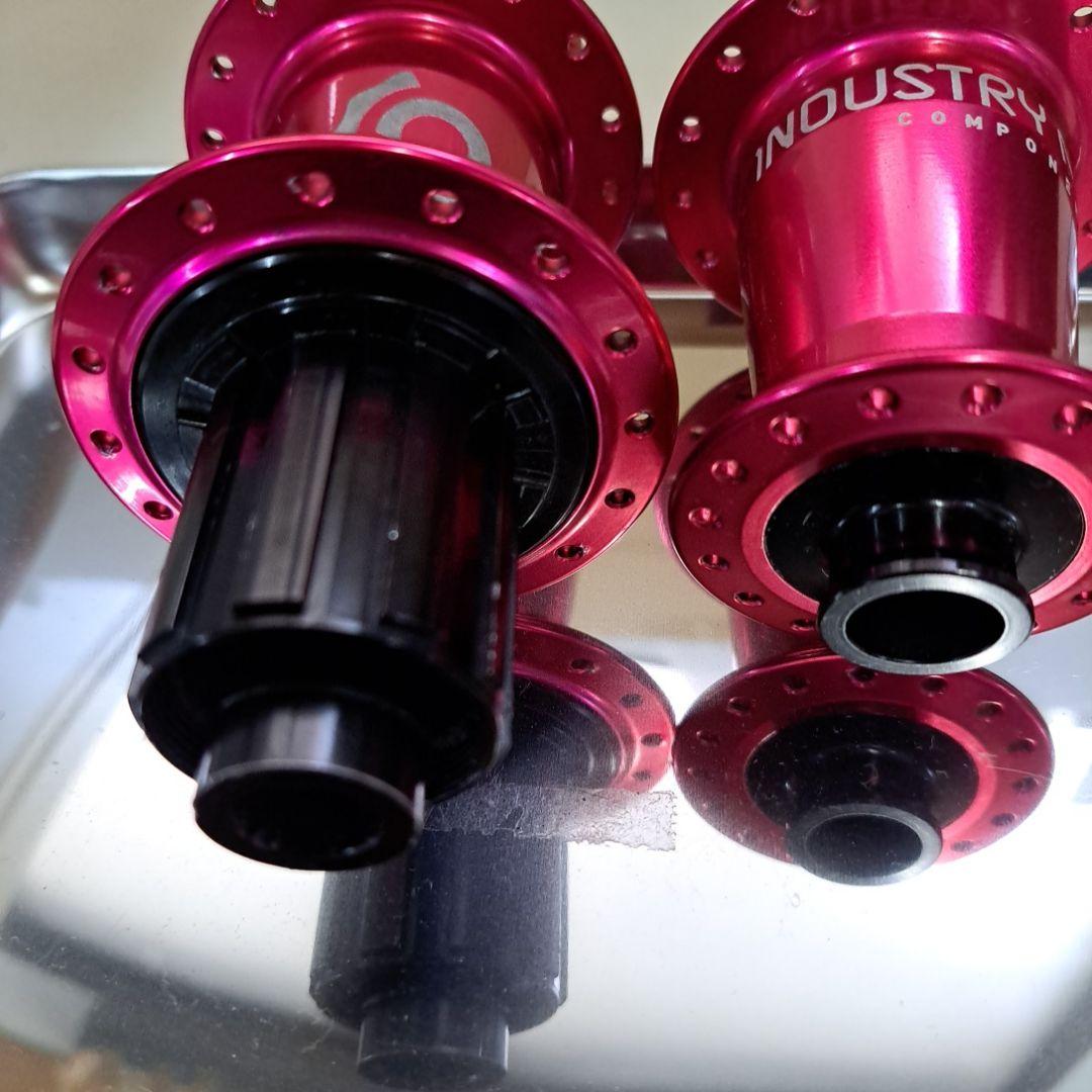 インダストリーナイン ピンクハブ