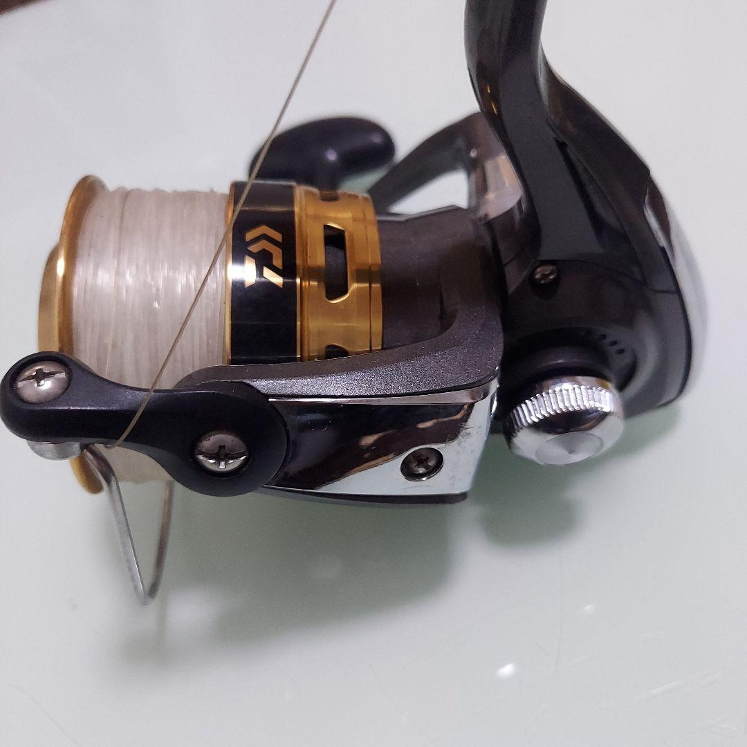 ダイワ　スピニングリール ブラック/ゴールド
