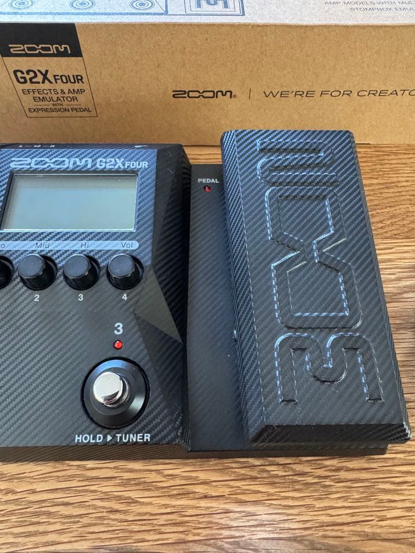 ZOOM G2X FOUR ギターエフェクター 中古