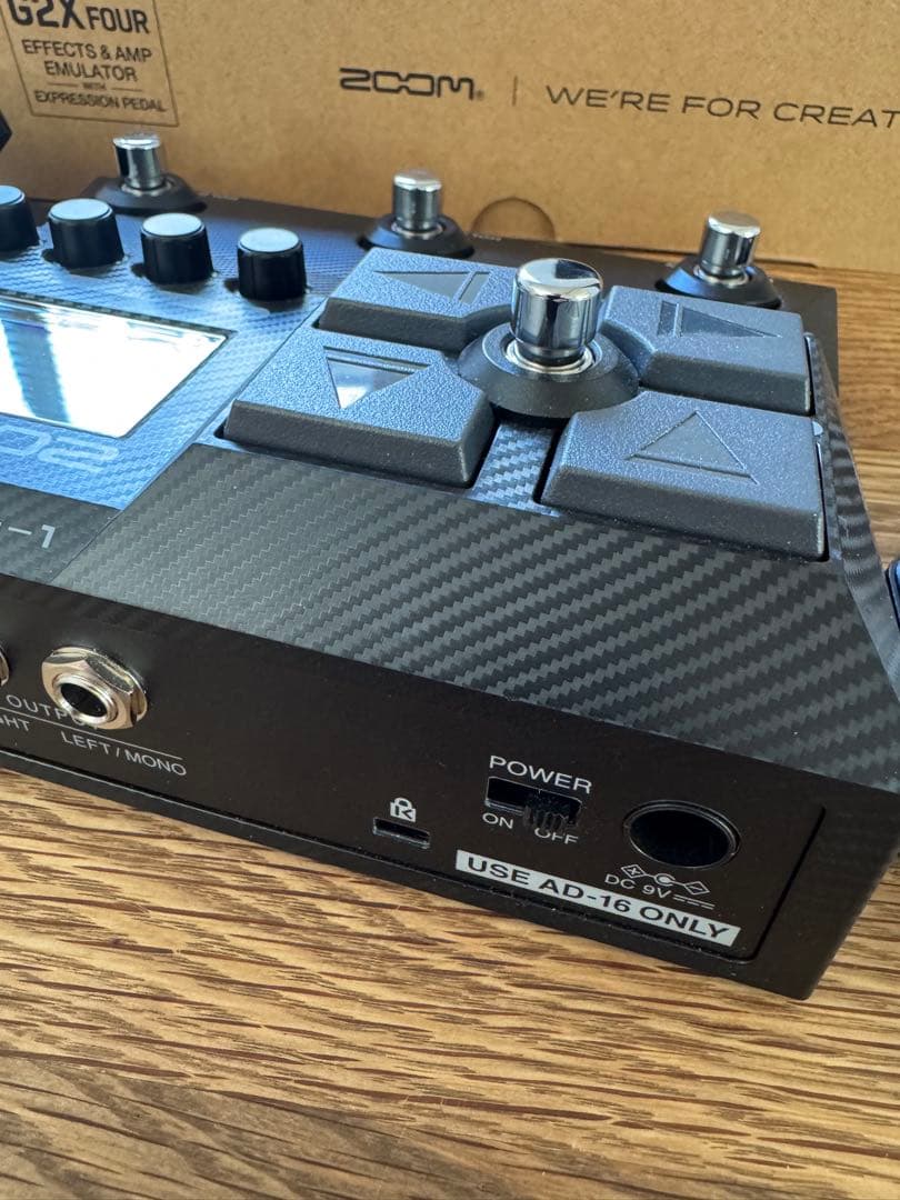 ZOOM G2X FOUR ギターエフェクター 中古