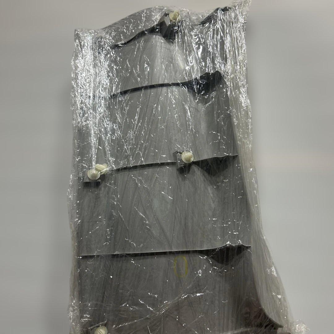 ハイエース、リアコーナーピラーカバー2枚セット