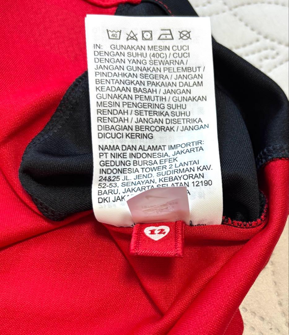 浦和レッズ　３選手のサイン入り2025年　ユニホーム新品です！