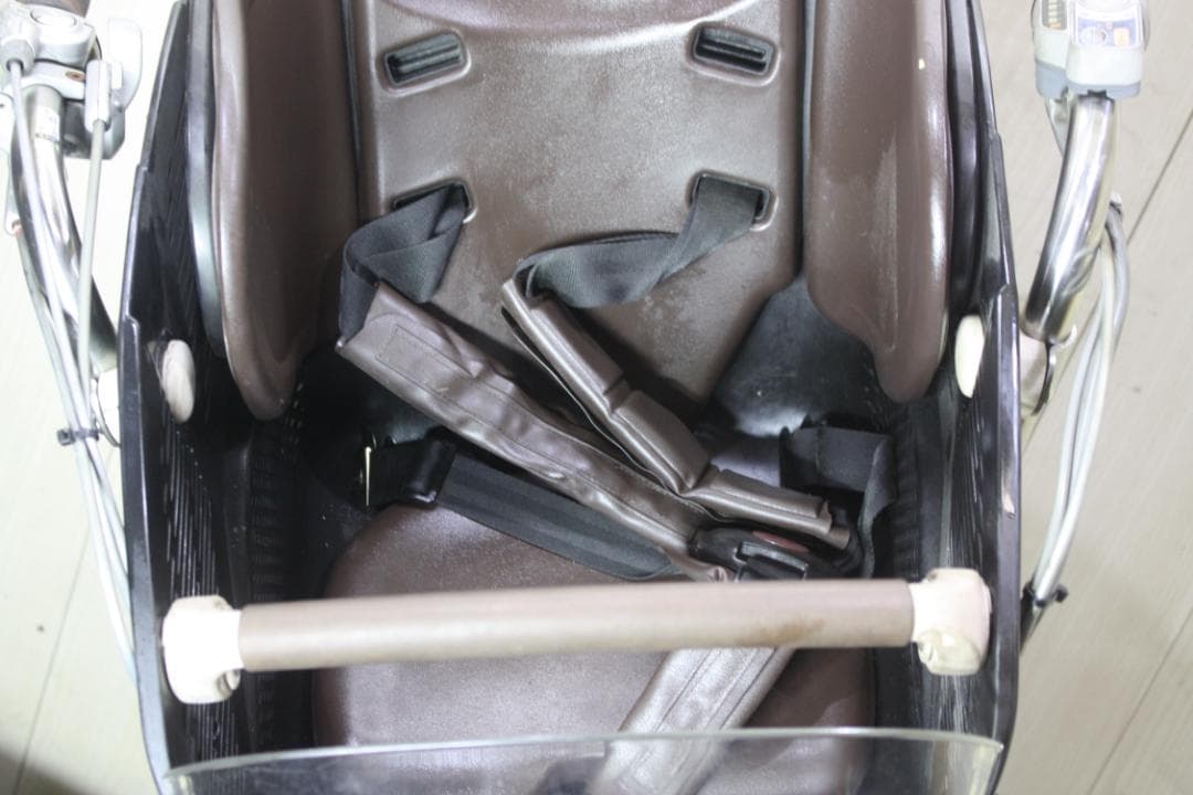 ブリヂストンアンジェリーノAG26L8 22-26型大容量8.1AH 3段LED