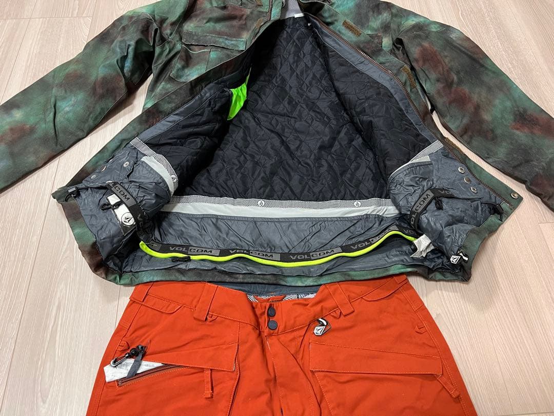 スノーボードウェア　ボルコムVOLCOM セット