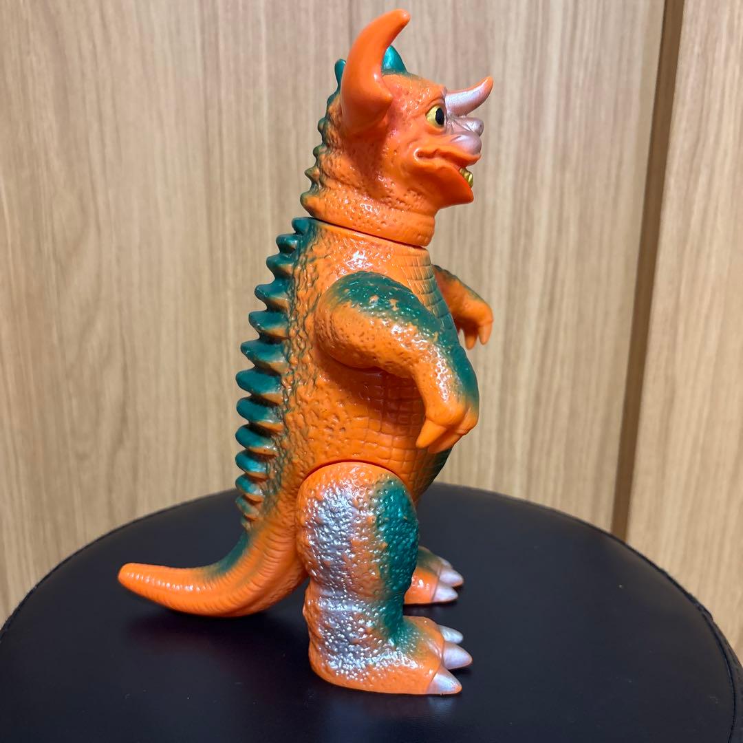 バンダイ 東宝怪獣シリーズ ブルマァク バラゴン オレンジ成型