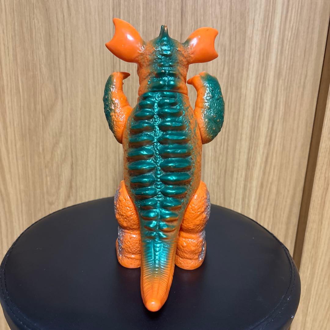 バンダイ 東宝怪獣シリーズ ブルマァク バラゴン オレンジ成型