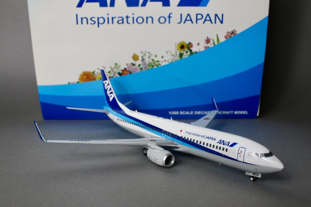 さ*む様 【レア】ANA B737-800 JA86AN 1/200 IOJ塗装